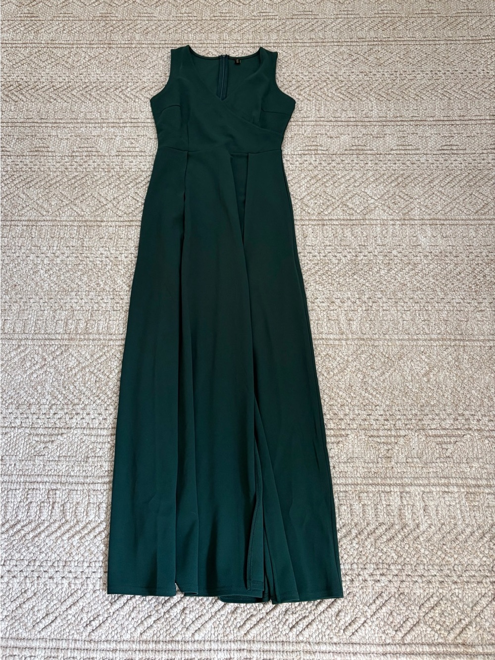 Sleeveless Deep Green long Dress with Elegant A-Line Skirt